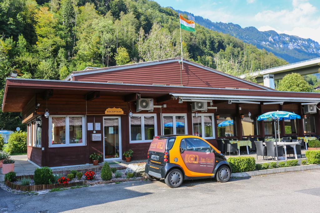 The River Village Интерлакен Екстериор снимка